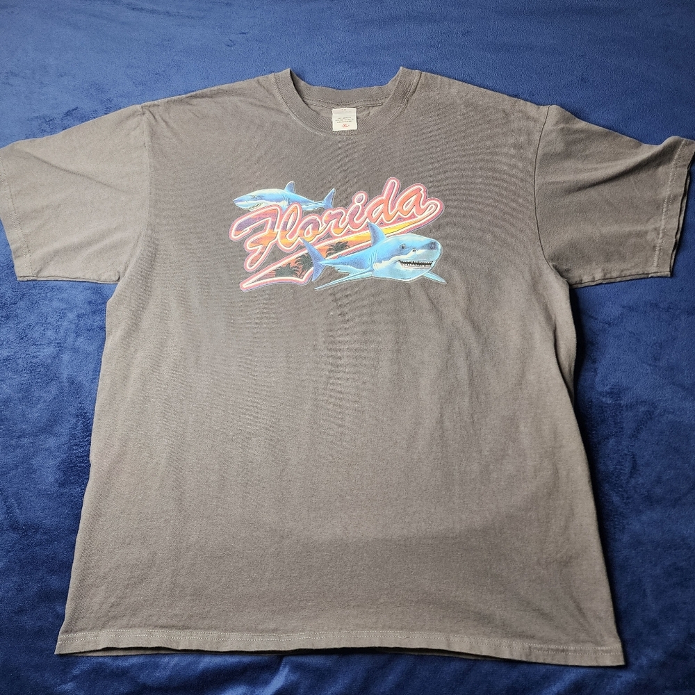 Florida Shark Anvil Gray Short Sleeve Tee‎ with Retro Graphic